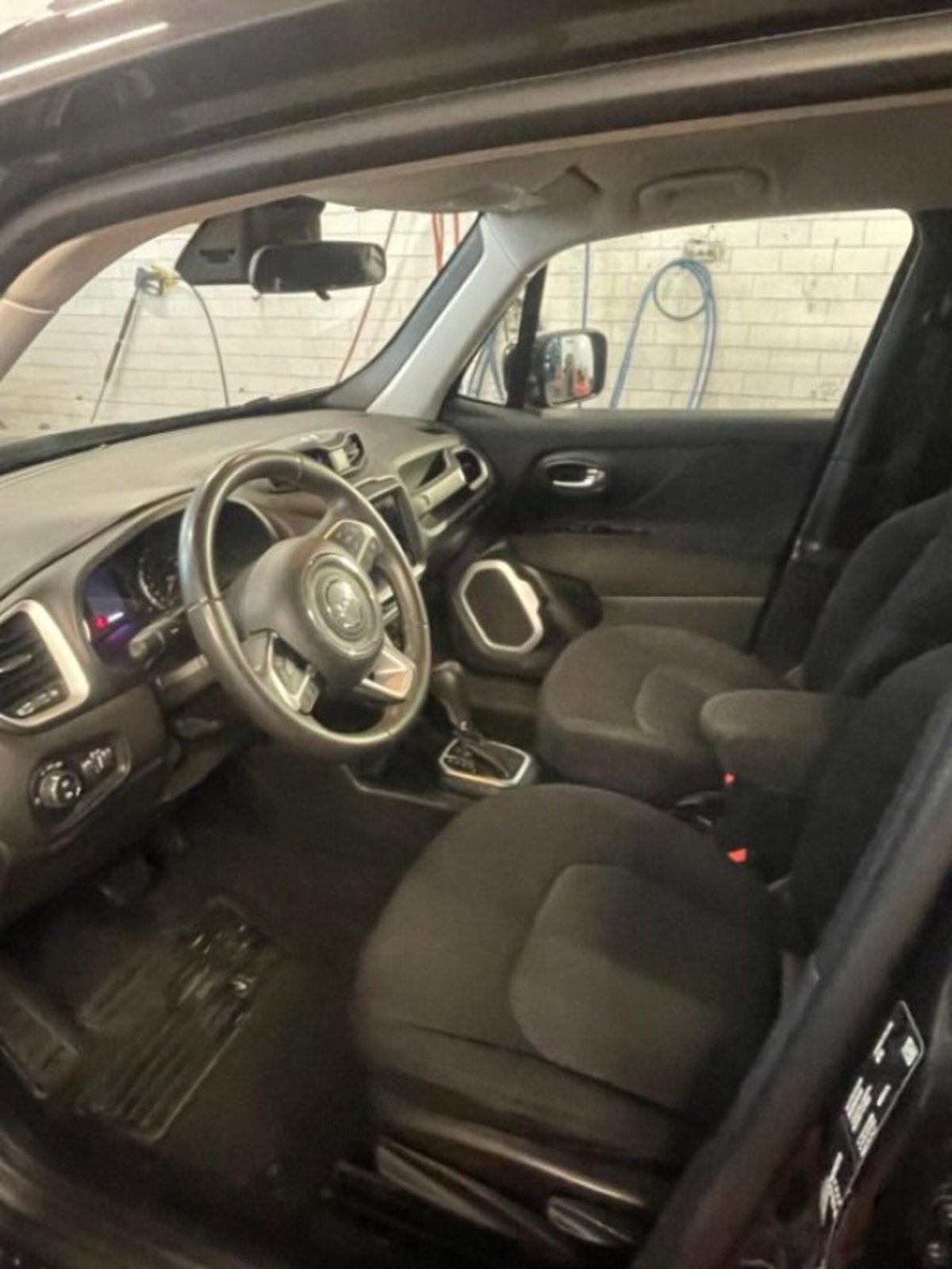 Jeep Renegade 1.6 Mjt DDCT 120 CV Longitude (8)