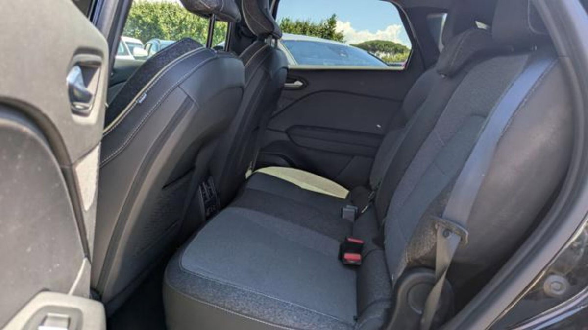 Renault Captur TCe 90 CV Techno (15)