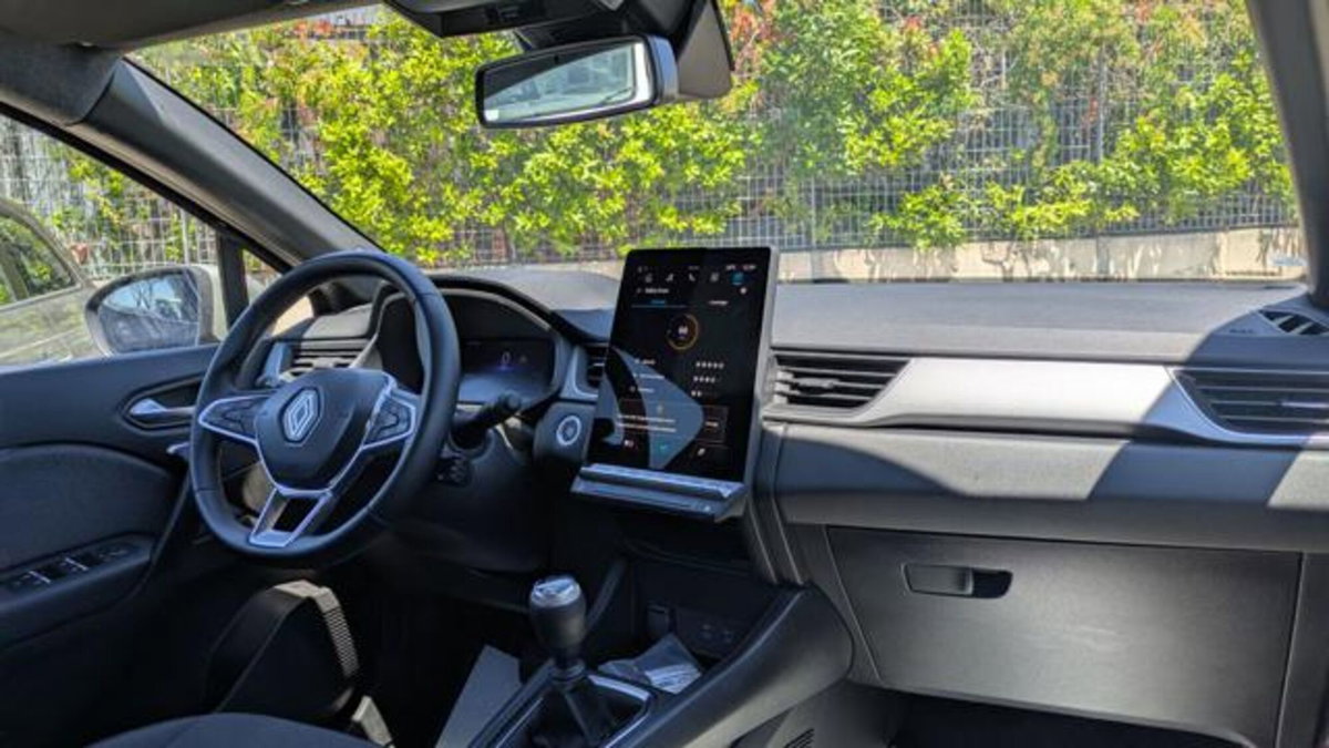 Renault Captur TCe 90 CV Techno (8)
