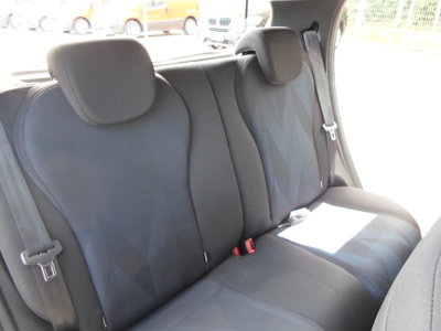 Lancia Ypsilon 1.2 69 CV 5 porte Platinum (15)