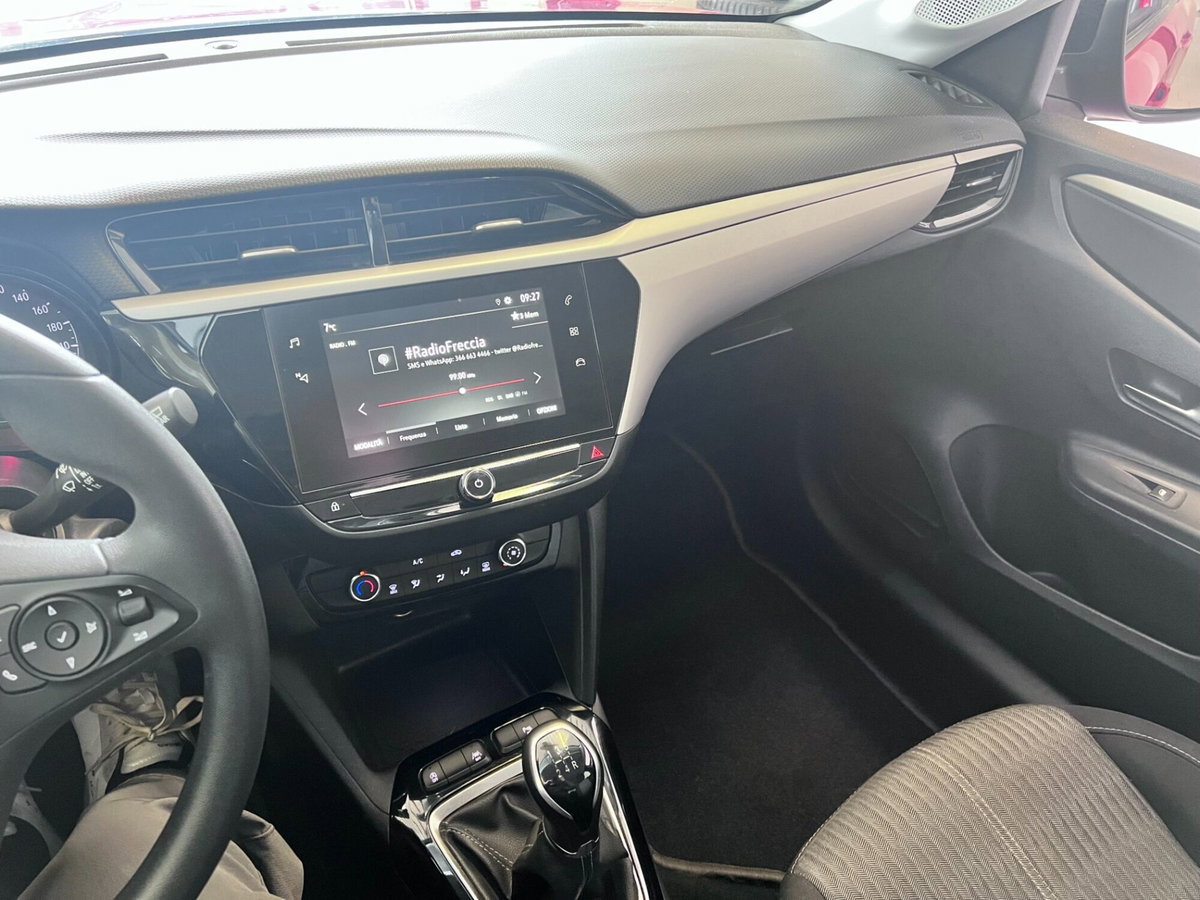 Opel Corsa 1.2 Elegance (6)