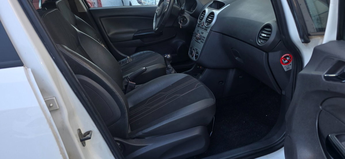 Opel Corsa 1.2 85CV 5 porte GPL-TECH Edition (8)