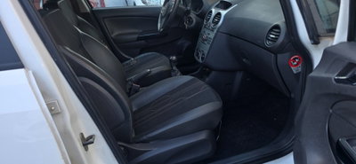 Opel Corsa 1.2 85CV 5 porte GPL-TECH Edition (8)