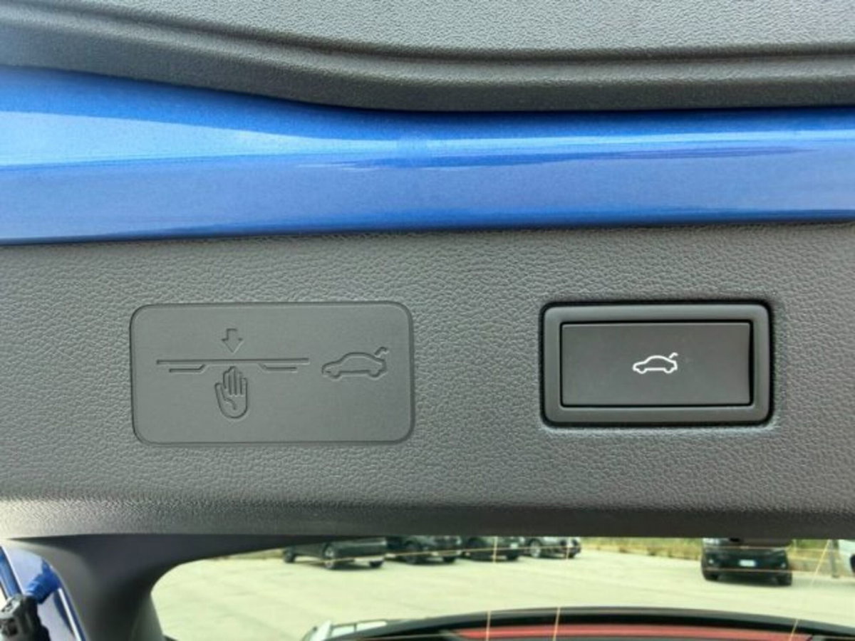 Volkswagen T-Roc 1.5 etsi Style 115cv dsg (17)
