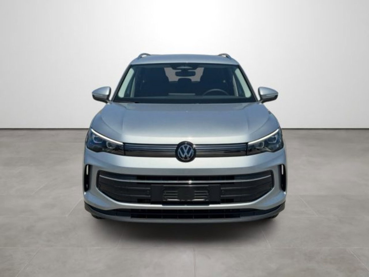 Volkswagen Tiguan 2.0 tdi Edition 150cv dsg (2)