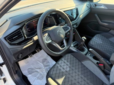 Volkswagen Taigo 1.0 tsi R-Line 115cv (11)