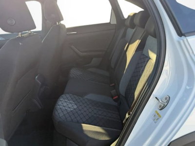 Volkswagen Taigo 1.0 tsi R-Line 115cv (9)