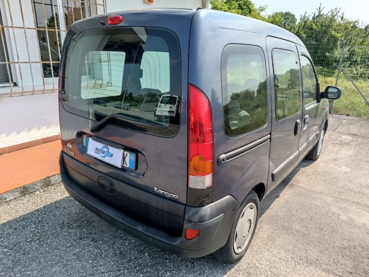 Renault Kangoo 1.2 16V 5p. Ice (2)