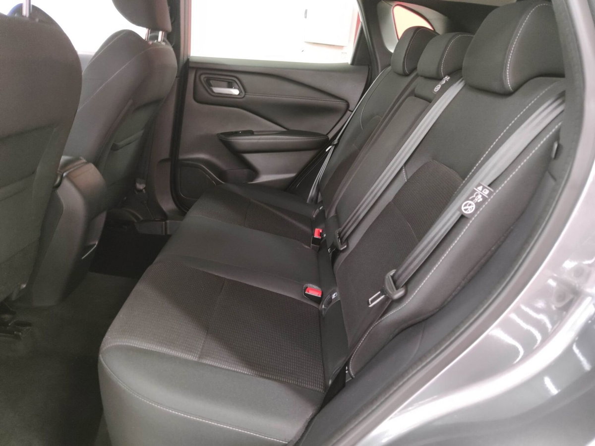 Nissan Qashqai 1.3 mhev Business 2wd 158cv xtronic (14)