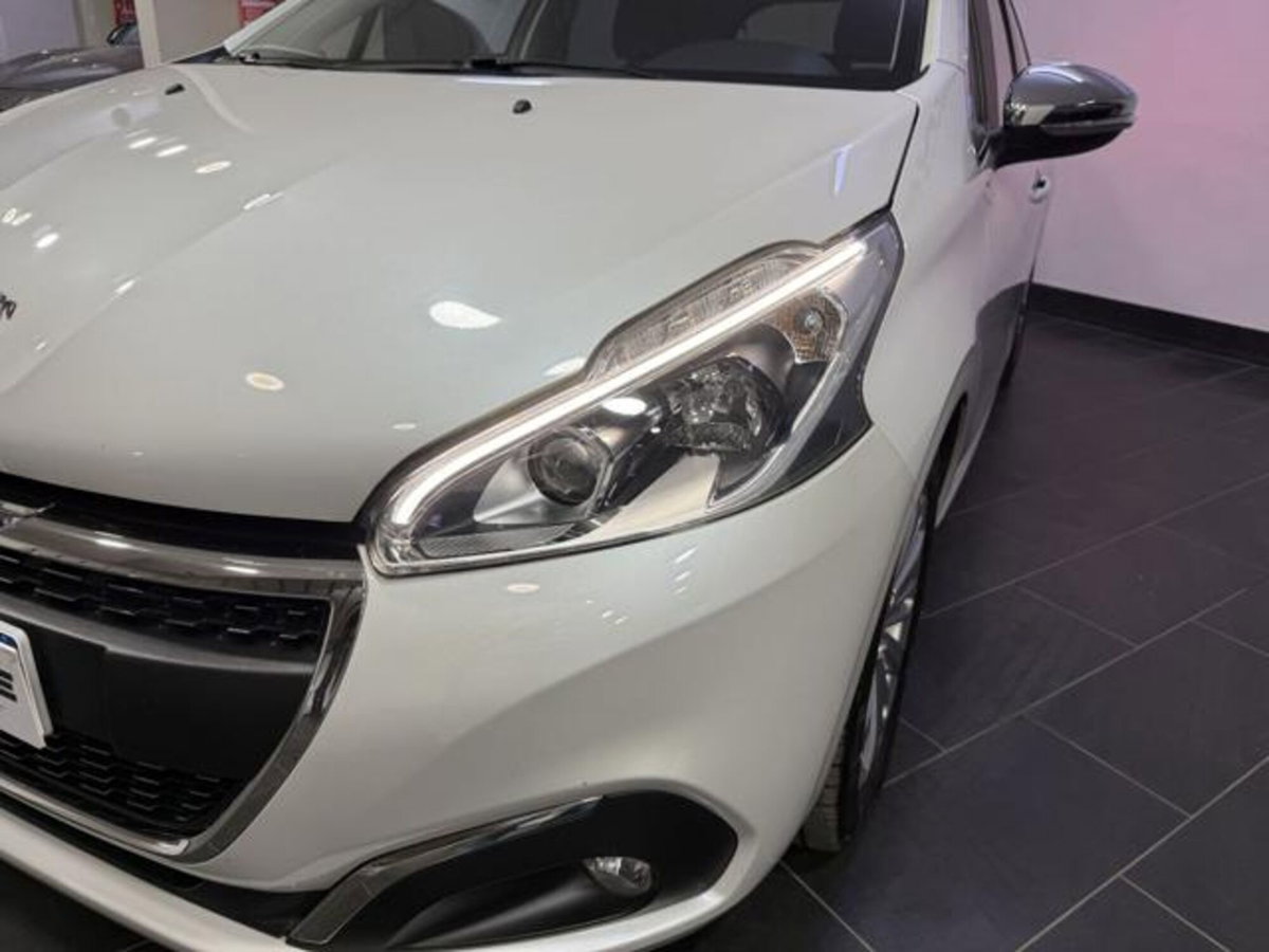 Peugeot 208 BlueHDi 100 Stop&Start 5 porte Allure (3)
