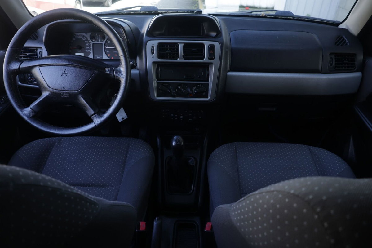 Mitsubishi Pajero 1.8 16V MPI 5 porte (2)