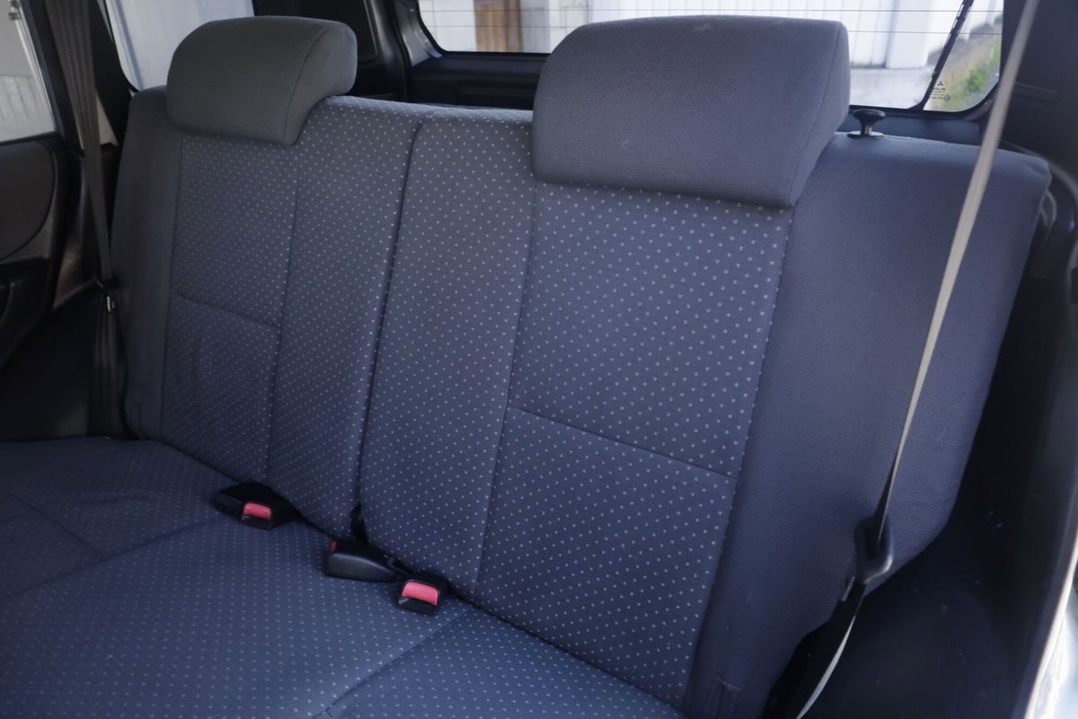 Mitsubishi Pajero 1.8 16V MPI 5 porte (4)