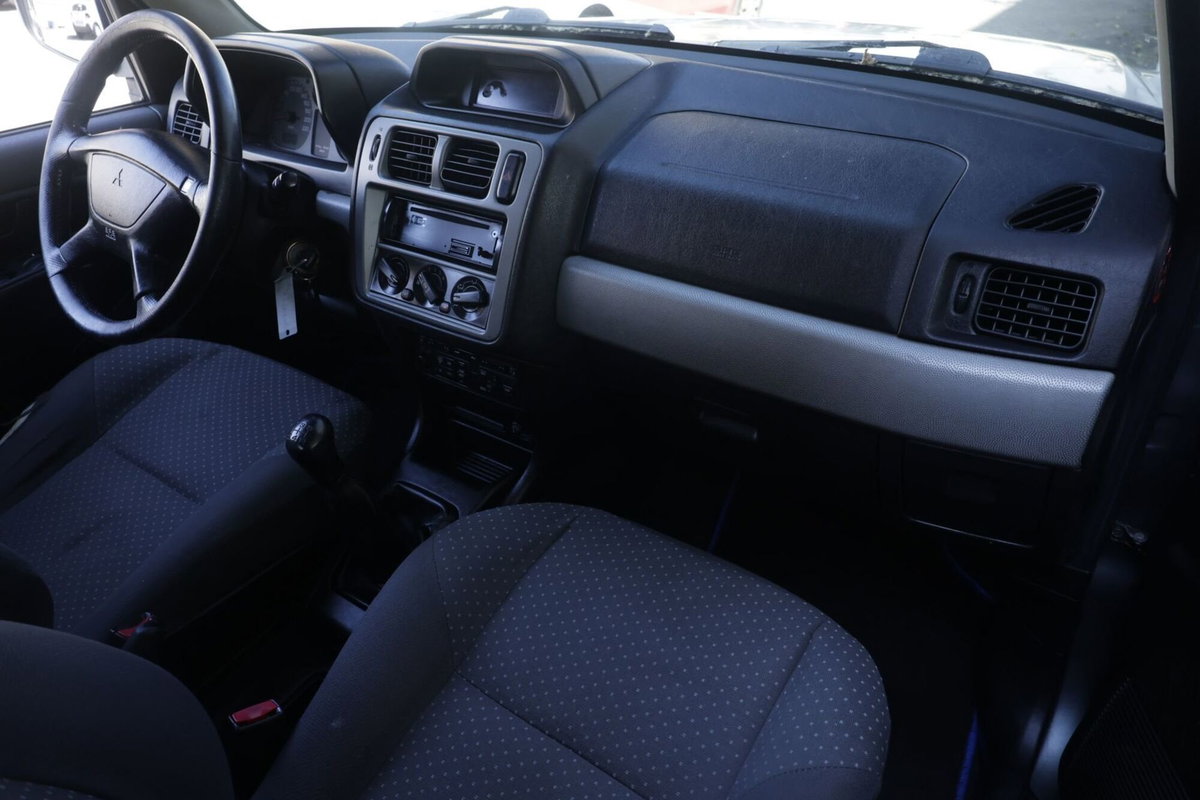 Mitsubishi Pajero 1.8 16V MPI 5 porte (8)