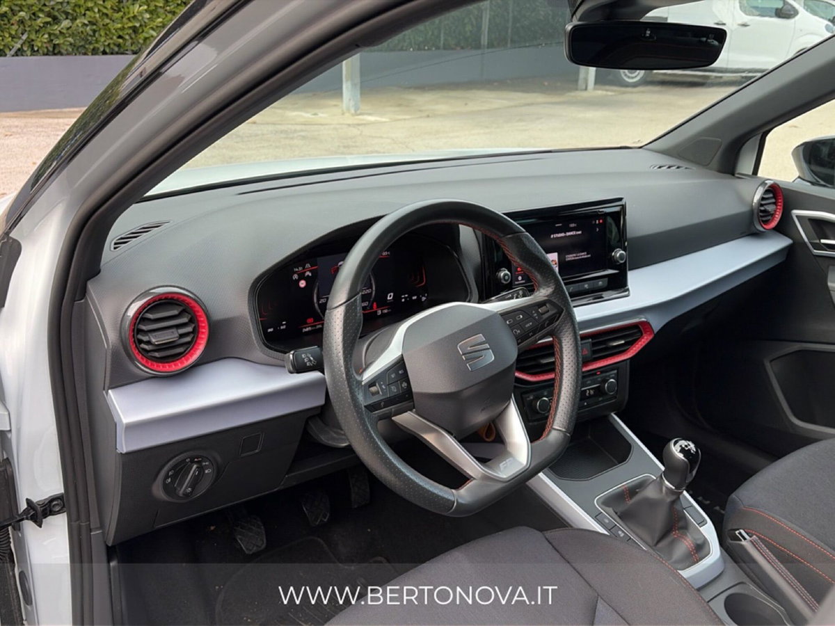 SEAT Arona 1.0 EcoTSI FR (11)