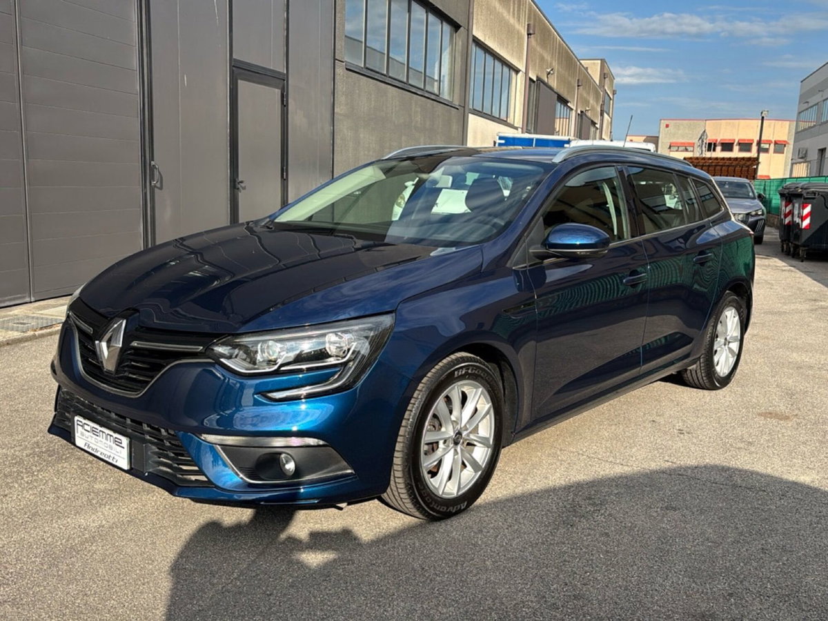 Renault Mégane Sporter Blue dCi 115 CV Business (2)