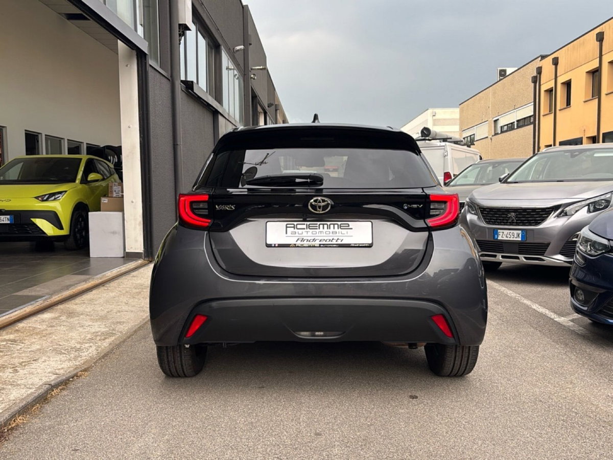 Toyota Yaris 1.5 Hybrid 5 porte Trend (7)