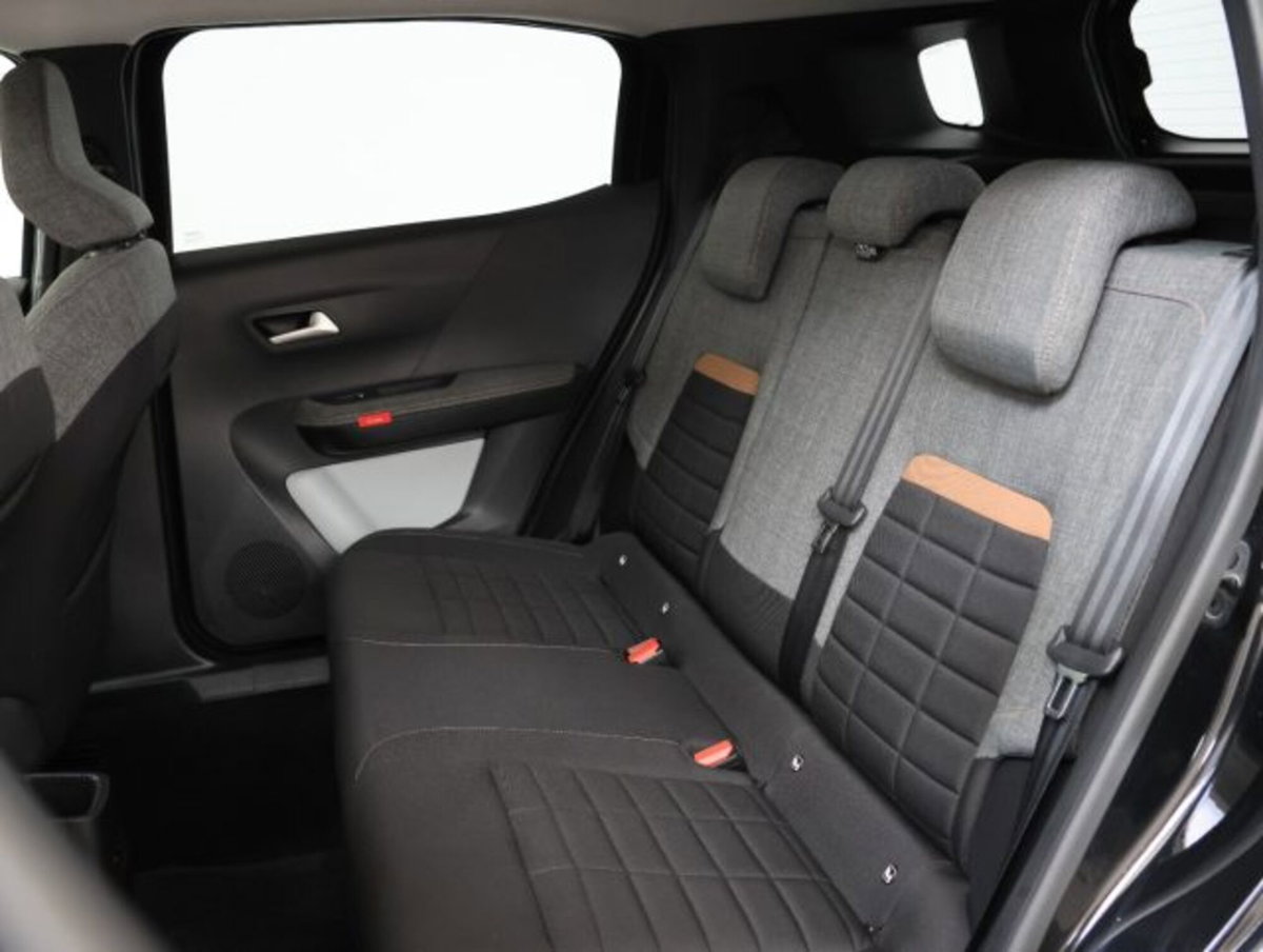 Citroen C3 Aircross 1.2 puretech turbo Plus 100cv (10)