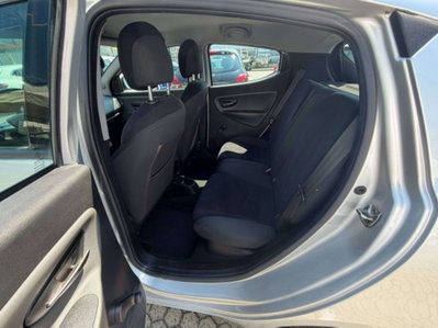 Lancia Ypsilon 1.3 MJT 16V 95 CV 5 porte S&S Gold (9)