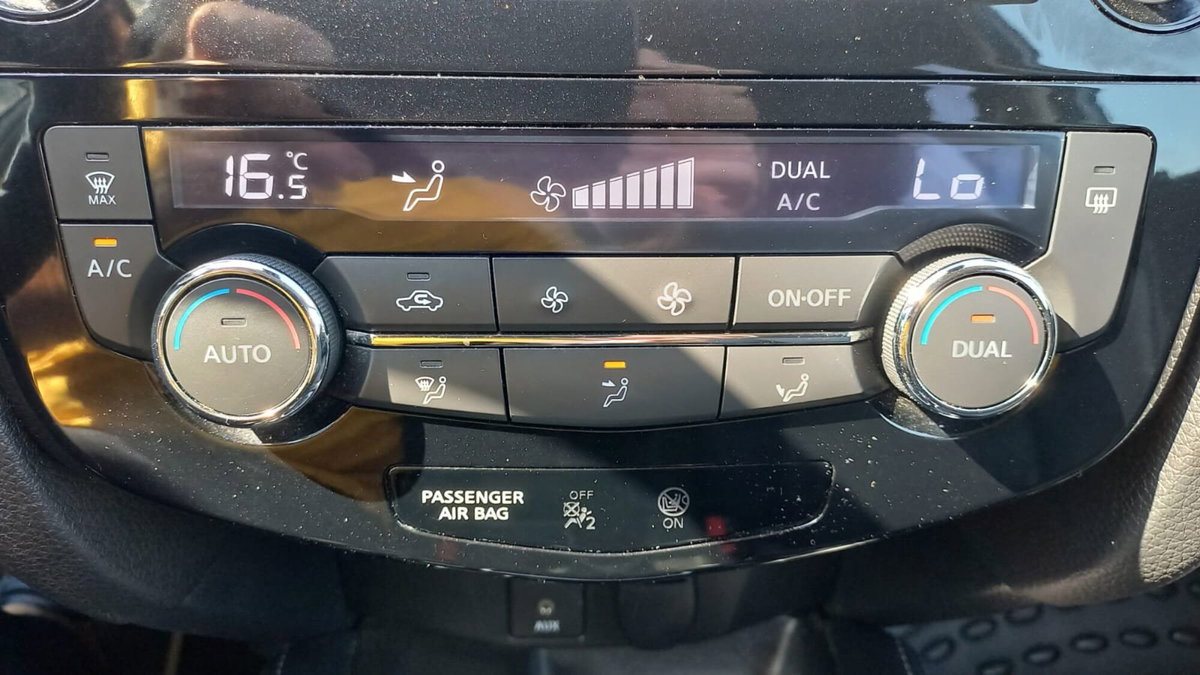 Nissan X-Trail 1.6 dCi 2WD N-Connecta (13)