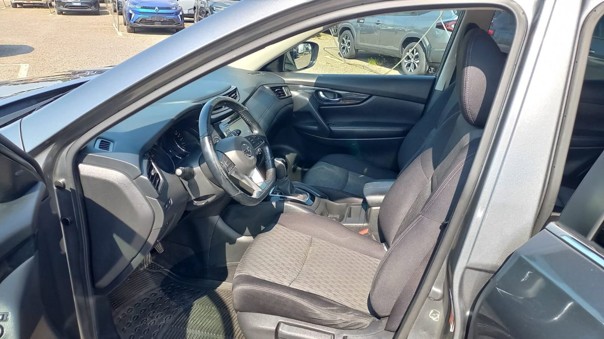 Nissan X-Trail 1.6 dCi 2WD N-Connecta (5)