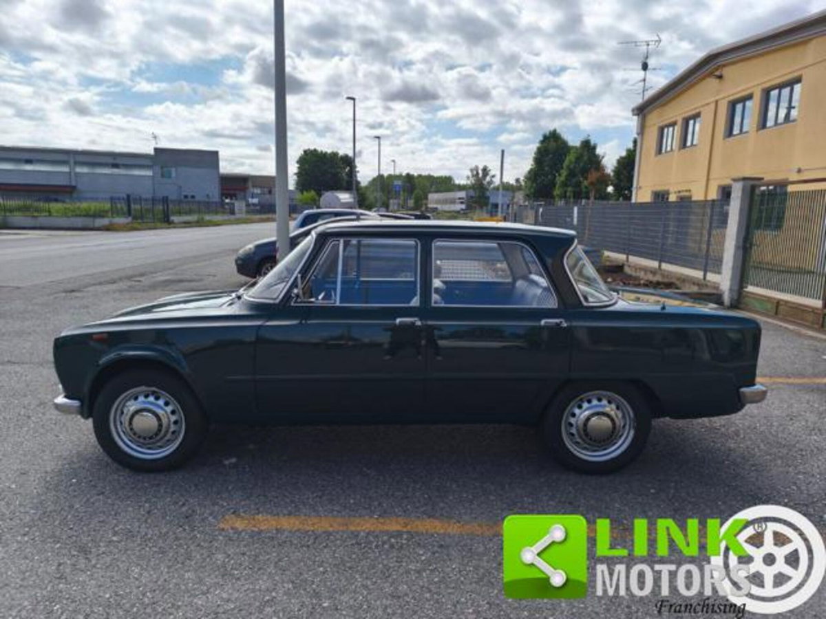 Alfa Romeo Giulia 2.0 Turbo 200 CV AT8 Ti (8)