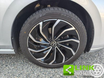 Volkswagen Golf 1.5 eTSI 130 CV EVO ACT DSG Style (19)