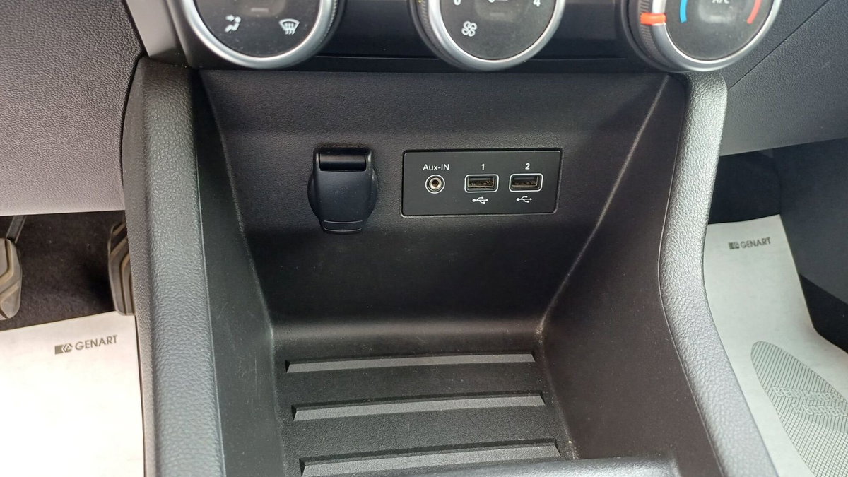 Renault Clio TCe 90 CV 5 porte Business (15)