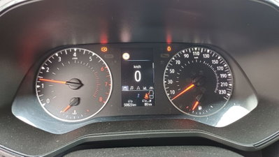 Renault Clio TCe 90 CV 5 porte Business (17)