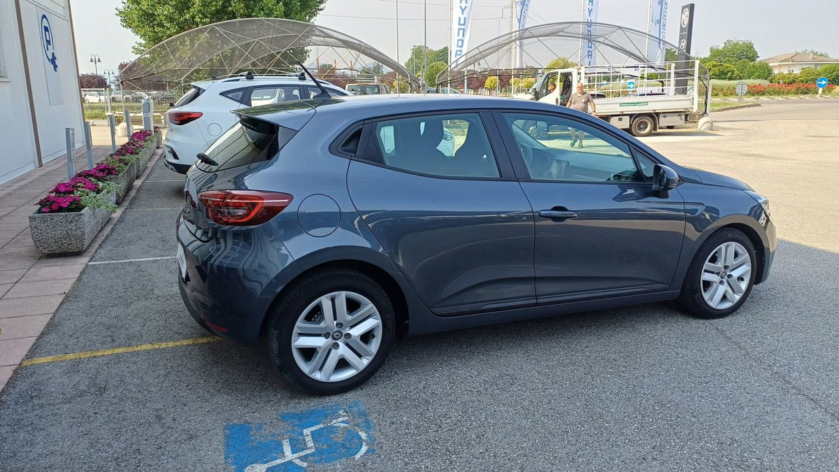 Renault Clio TCe 90 CV 5 porte Business (5)