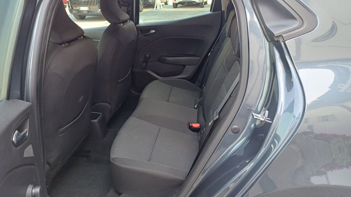 Renault Clio TCe 90 CV 5 porte Business (9)