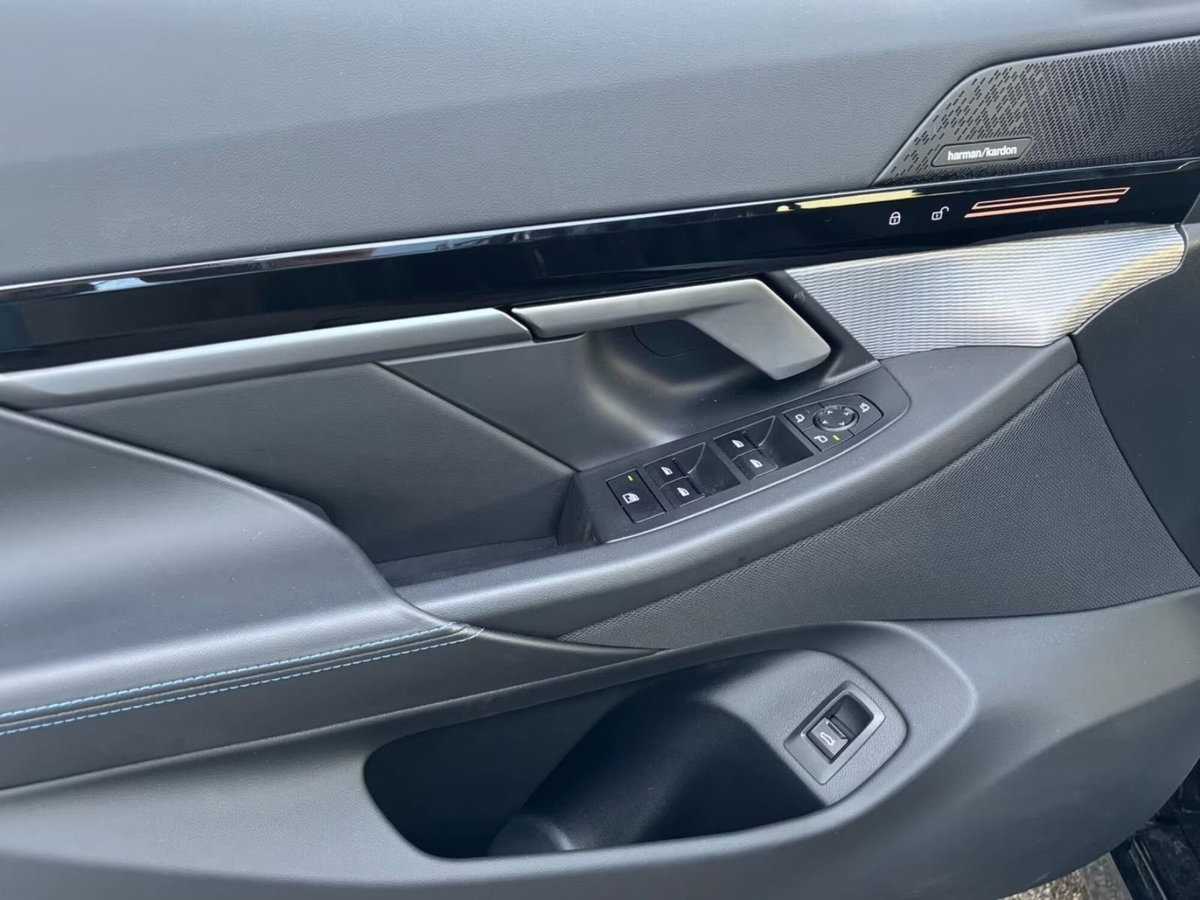 BMW Serie 5 Touring 520d  48V sdrive MSport Pro auto (12)