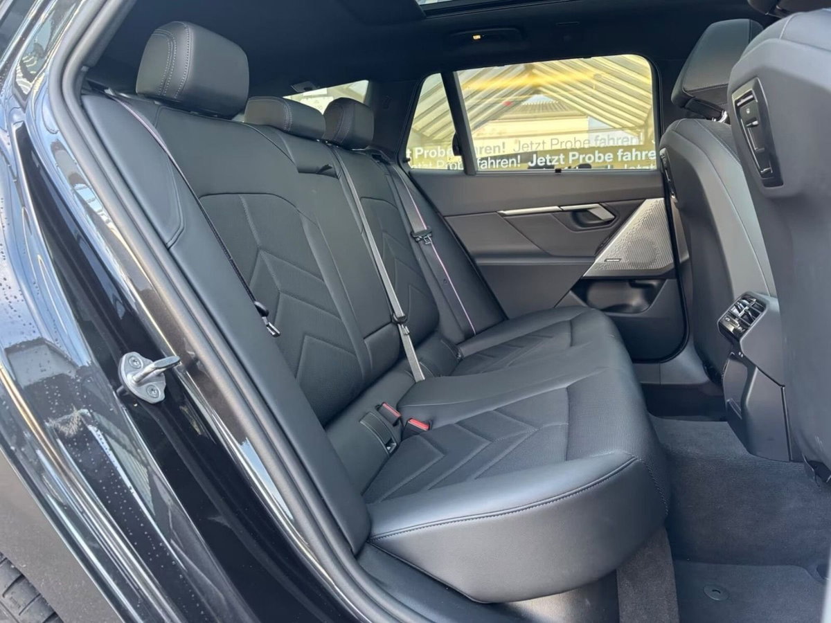 BMW Serie 5 Touring 520d  48V sdrive MSport Pro auto (8)