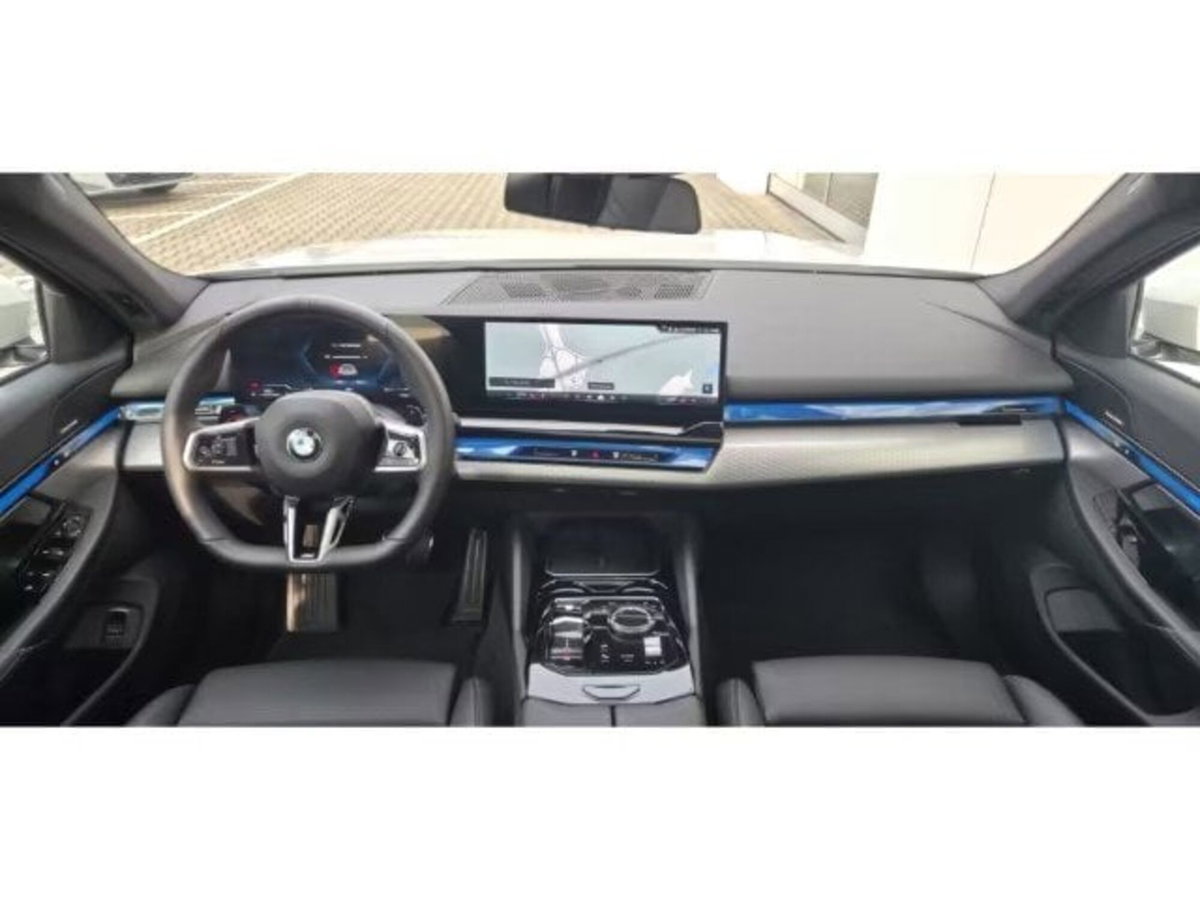 BMW Serie 5 Touring 520i  48V sdrive MSport Pro auto (6)