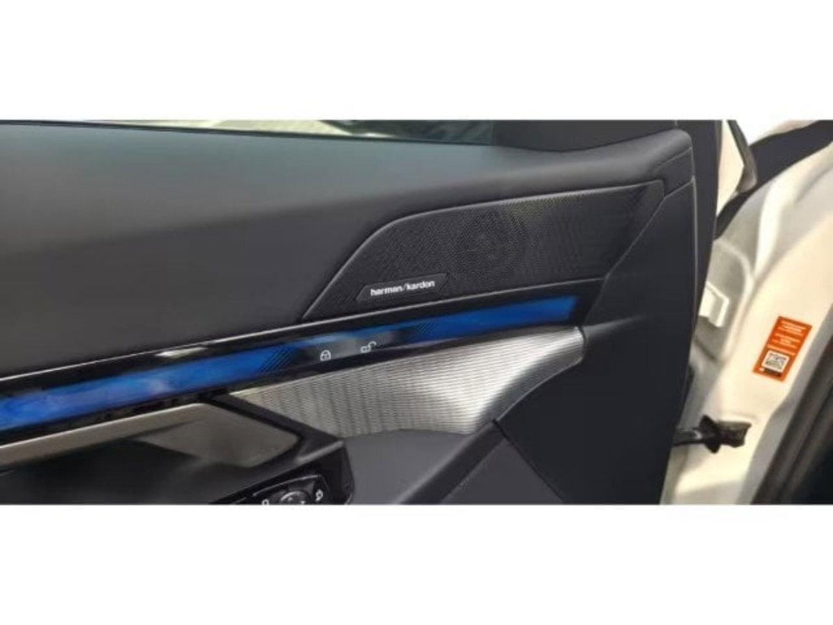 BMW Serie 5 Touring 520i  48V sdrive MSport Pro auto (8)