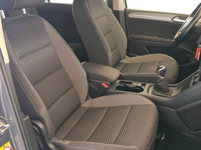 Volkswagen Touran 2.0 tdi Edition 122cv (19)