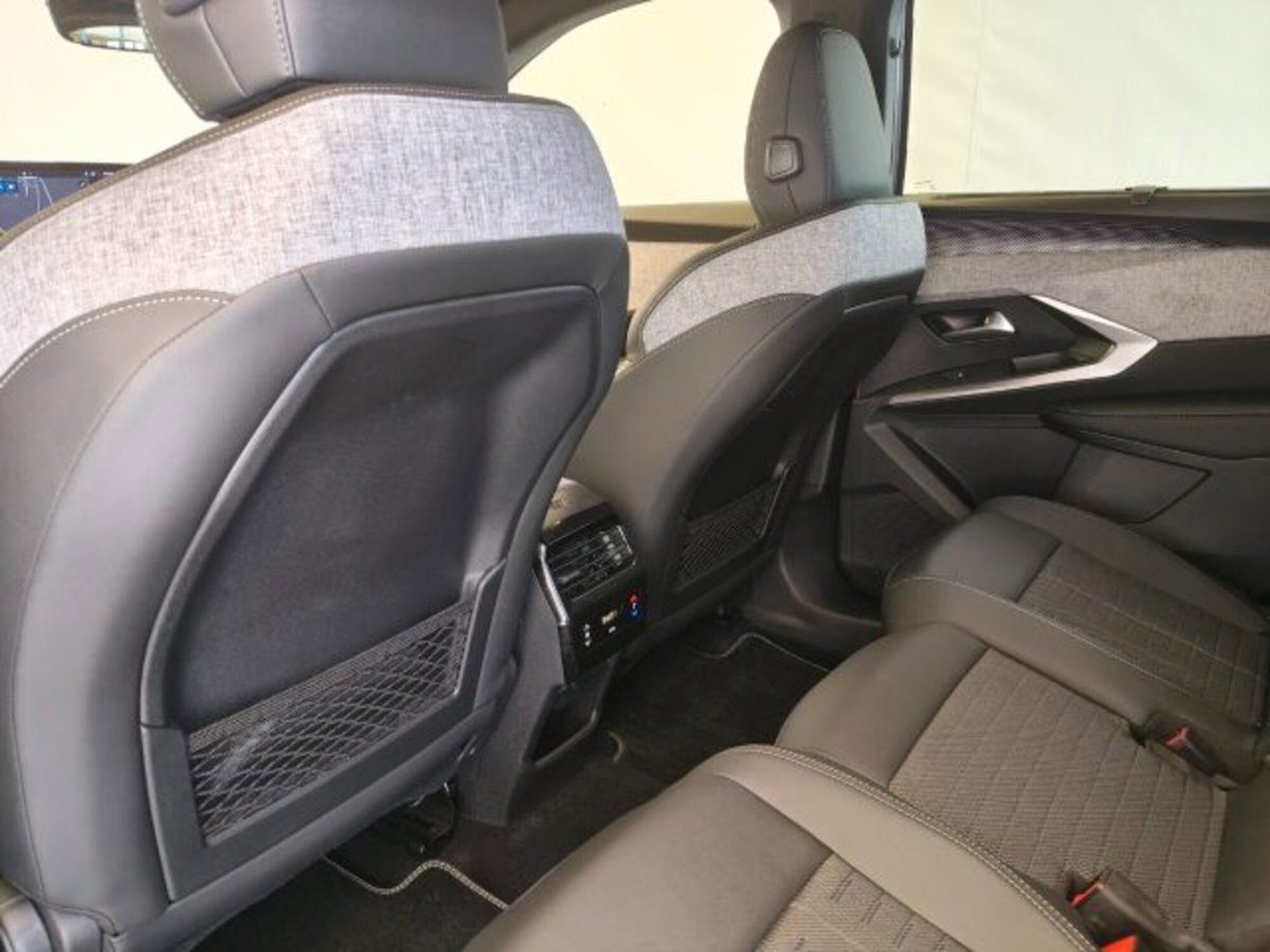 Peugeot 5008 1.2 hybrid 48V GT 136cv e-dcs 6 (19)