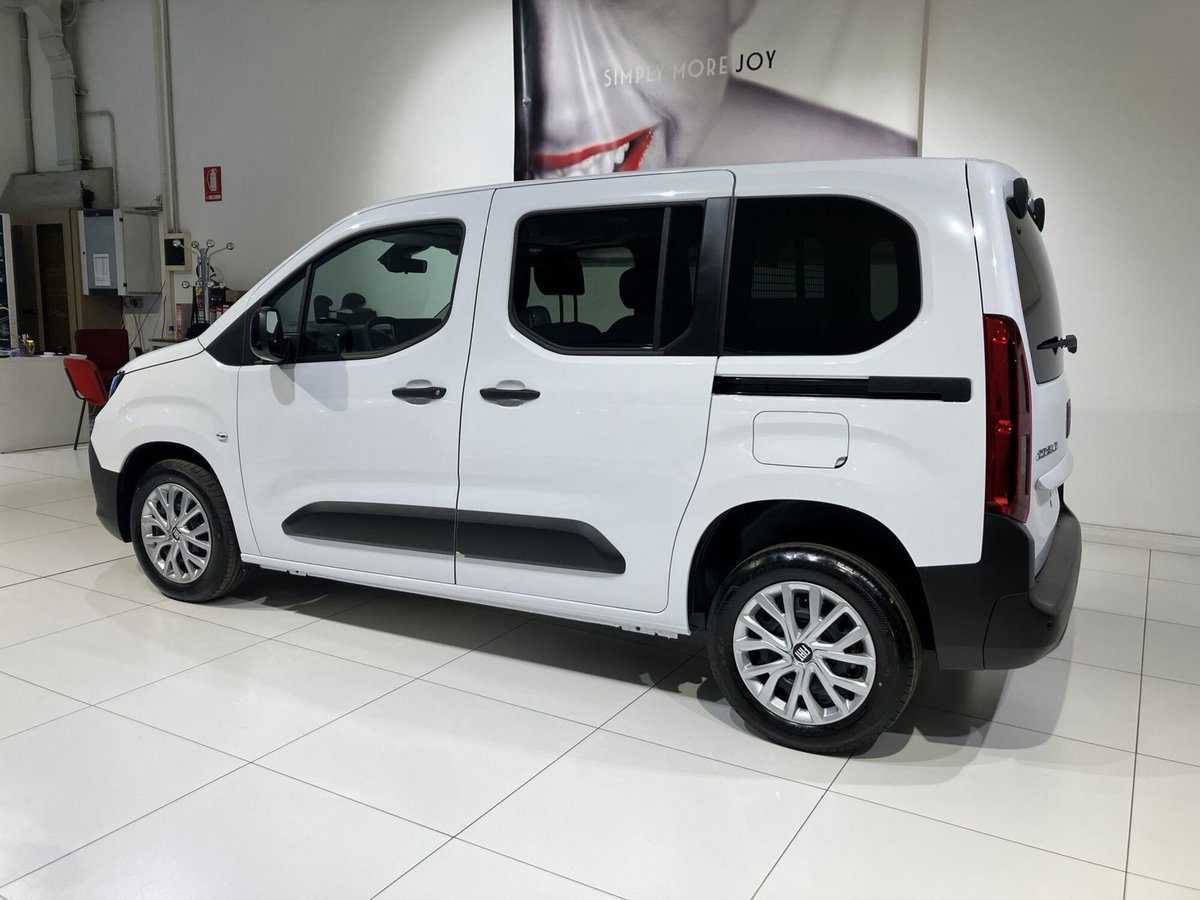 Fiat Doblò combi N1 p.l. 1.5 diesel 100cv (3)