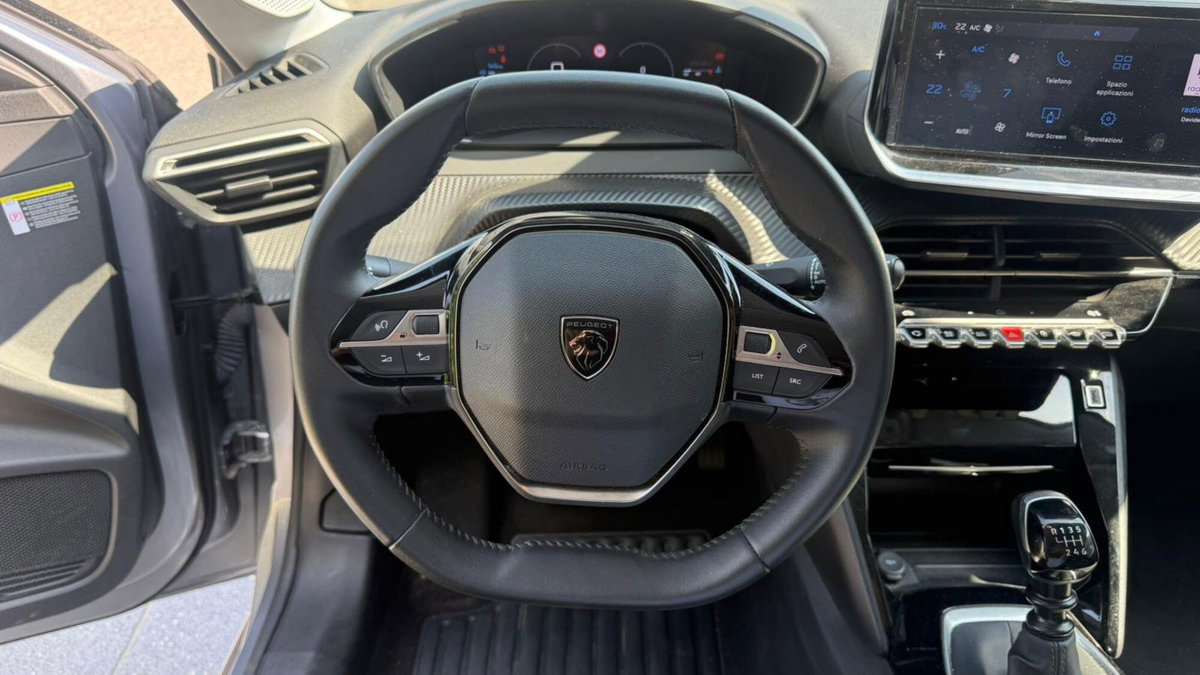 Peugeot 208 PureTech 100 Stop&Start 5 porte Allure (10)