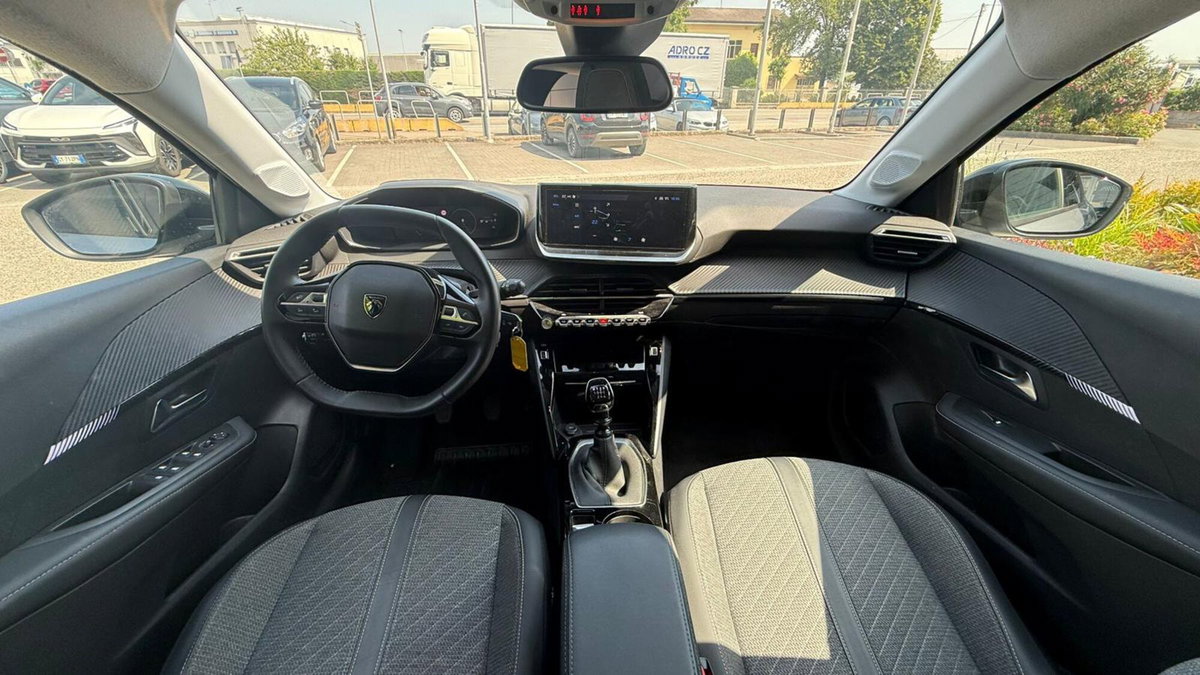 Peugeot 208 PureTech 100 Stop&Start 5 porte Allure (19)