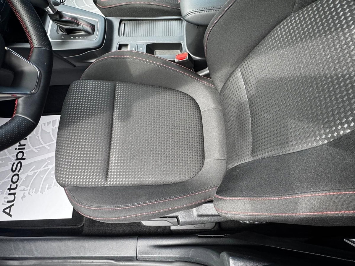 Ford Focus 1.0t ecoboost h ST-Line X 155cv powershift (13)