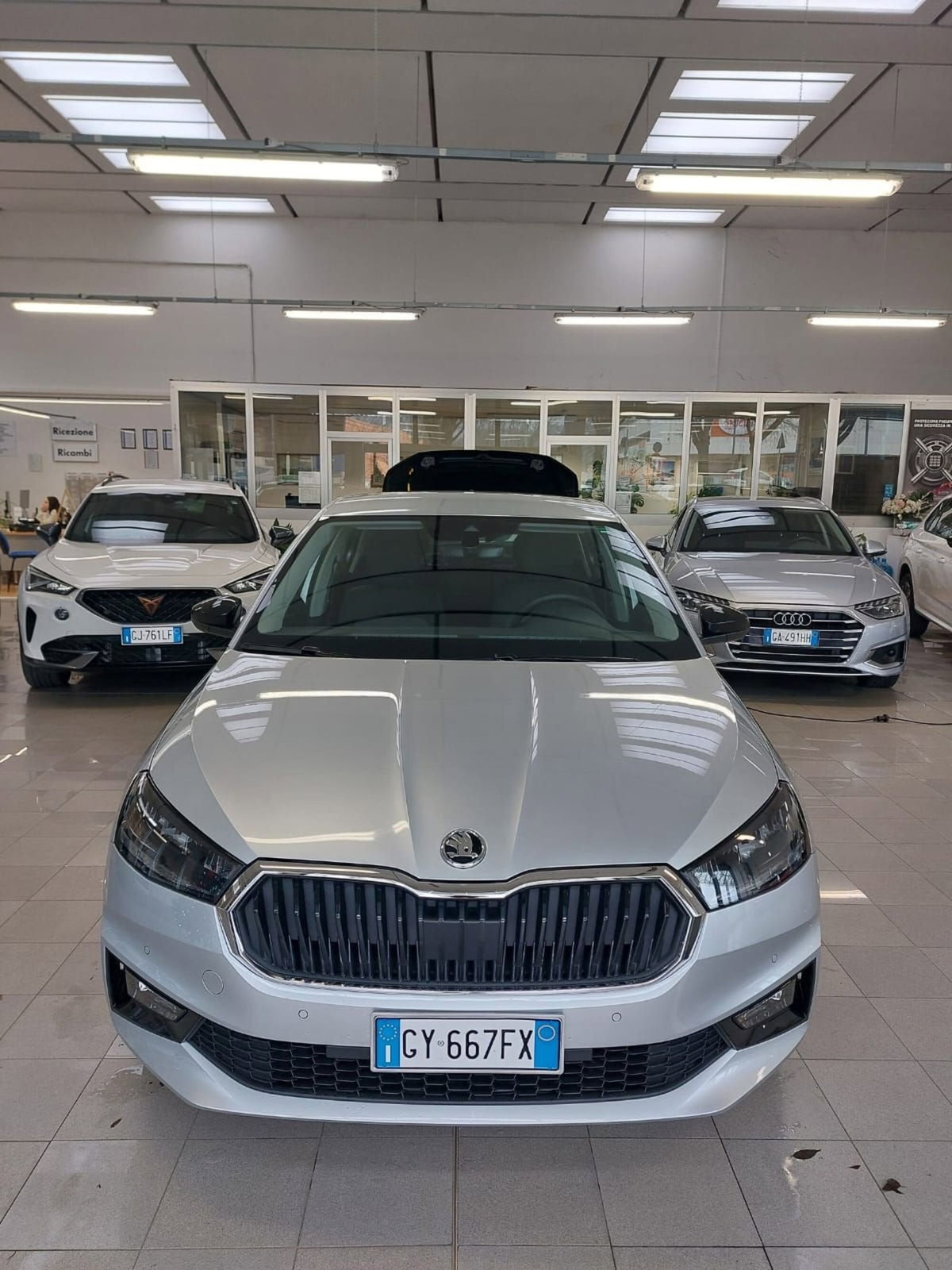 Skoda Fabia 1.0 tsi evo Young Edition 95cv (2)