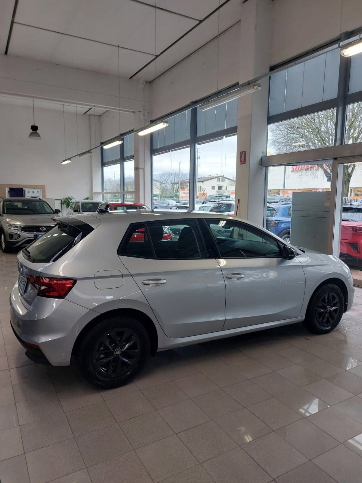 Skoda Fabia 1.0 tsi evo Young Edition 95cv (4)