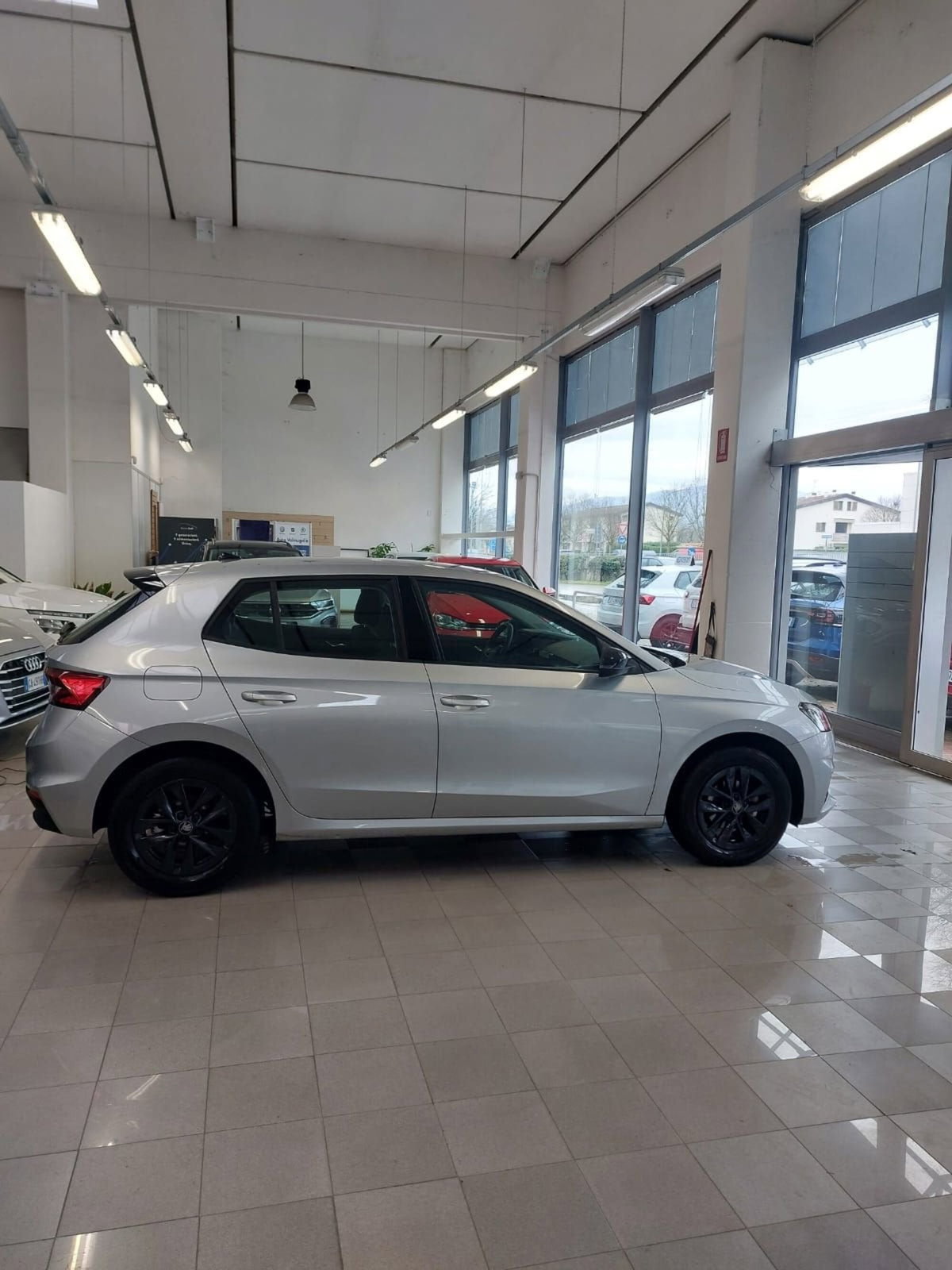 Skoda Fabia 1.0 tsi evo Young Edition 95cv (5)