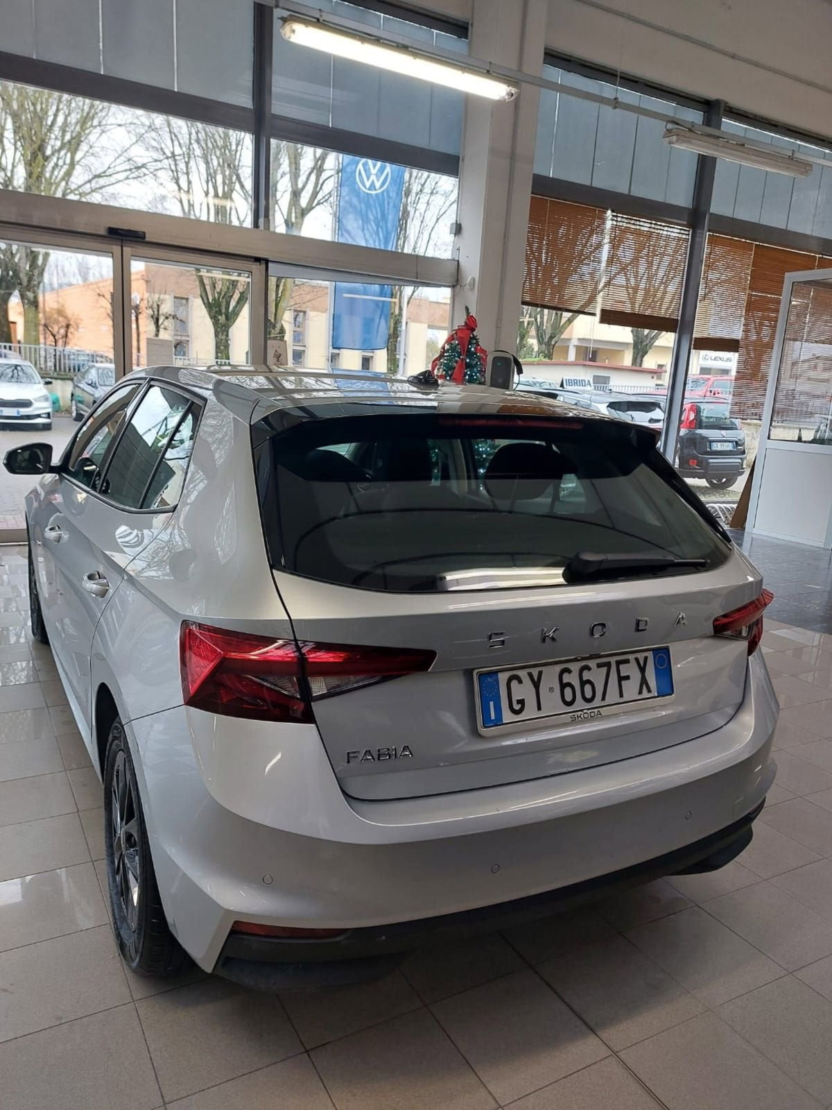 Skoda Fabia 1.0 tsi evo Young Edition 95cv (7)