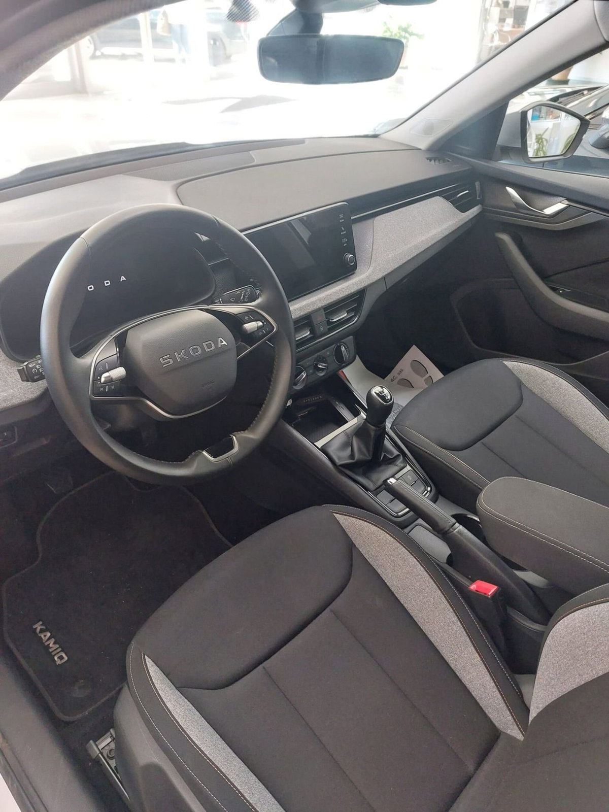 Skoda Kamiq 1.0 tsi Selection 95cv (7)