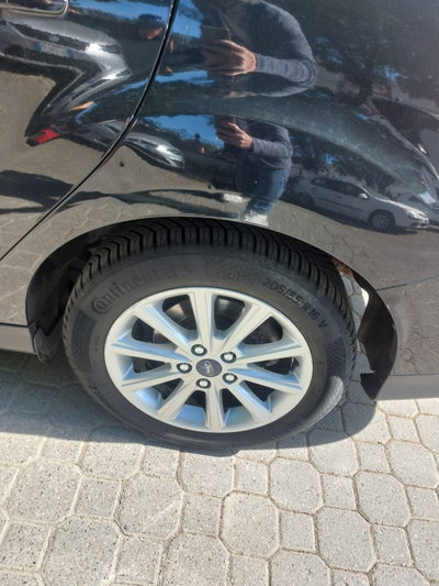 Ford Focus Station Wagon 1.0 EcoBoost 125 CV automatico SW Active (13)