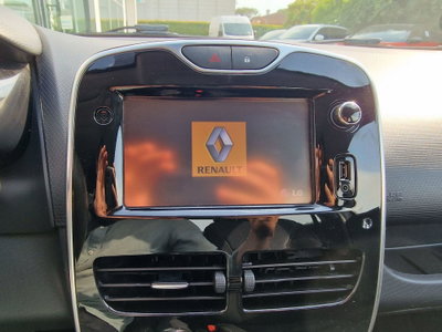 Renault Clio 1.2 75CV 5 porte Costume National (11)
