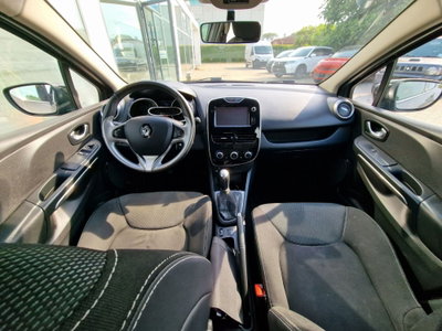 Renault Clio 1.2 75CV 5 porte Costume National (16)
