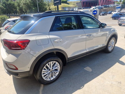 Volkswagen T-Roc 1.0 tsi Life 115cv (5)