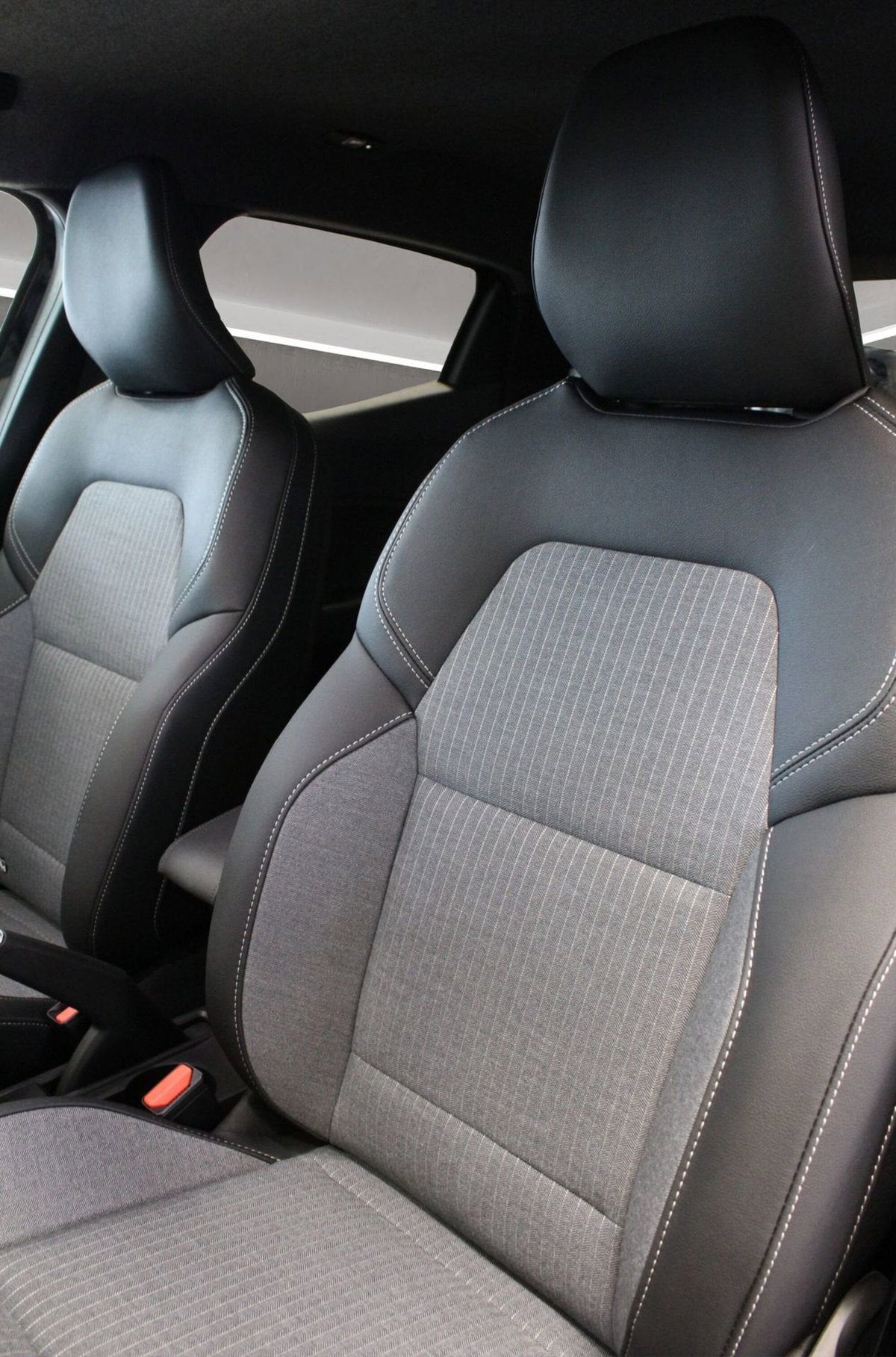 Renault Clio 1.0 eco-g Techno 100cv (10)